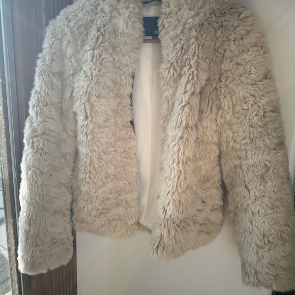 Wilfred Cream Teddy Jacket - Picture 6 of 6